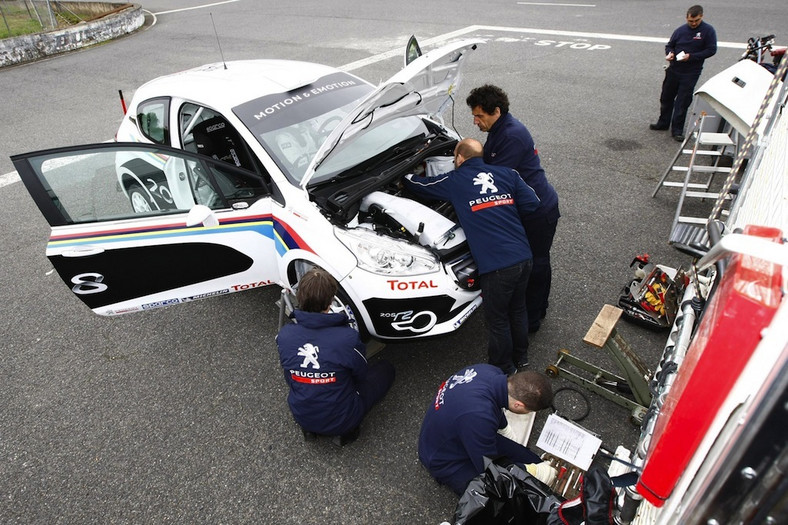 Peugeot 208 R2 – rajdowy lew