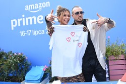 Sandra Kubicka leci na wczasy z synem, ale bez Barona. Takie ma problemy