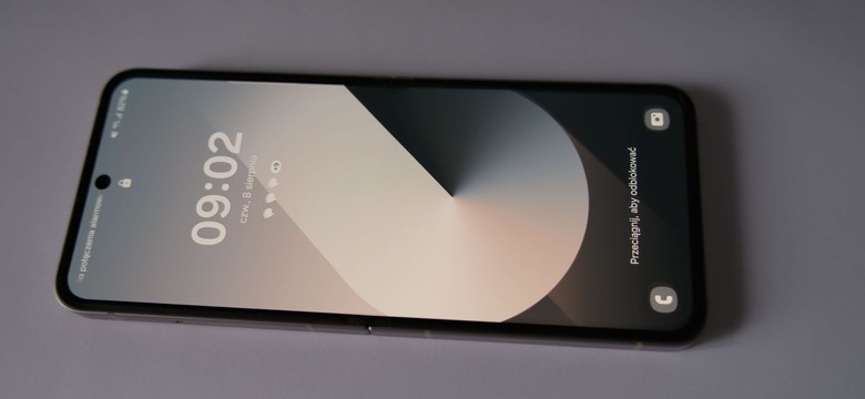 Plusy i minusy Flip 6. Czy tegoroczny Samsung z klapką to dobry wybór? [RECENZJA]