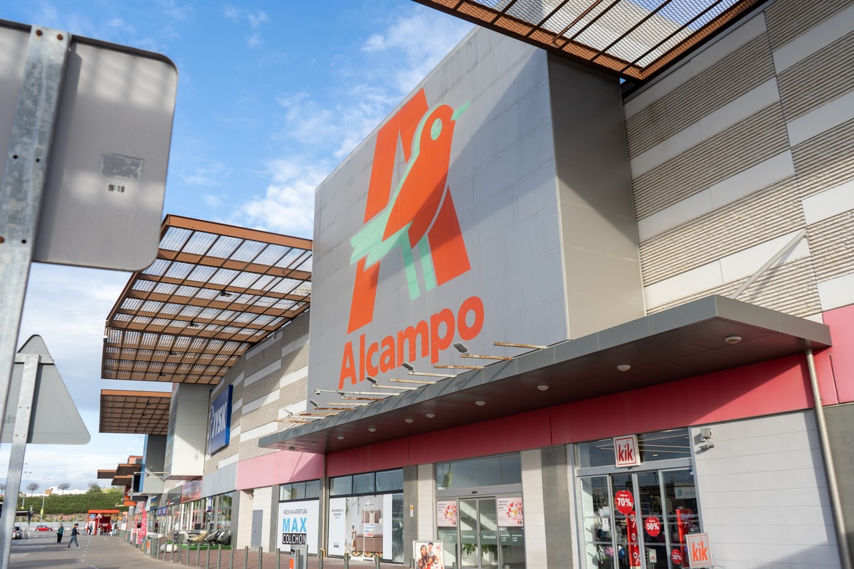 Auchan zamyka sklepy w Hiszpanii i zwalnia pracowników