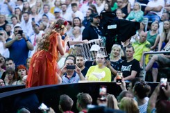 Opole 2022. Laureatka wypuściła ze sceny...zwierzę