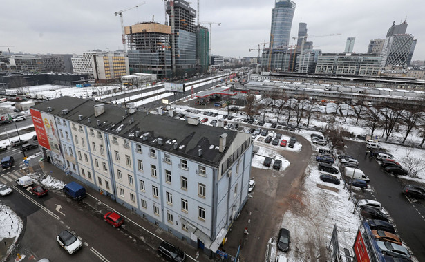 Tzw wuzetki, czyli decyzje o warunkach zabudowy wydawane są przez wójta (burmistrza, prezydenta miasta), w sytuacji gdy nie ma planu zagospodarowania przestrzennego.