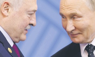 Nowy światowy nieład. Sojusze dyktatorów, dżihad, rewolucja i operetkowy pucz