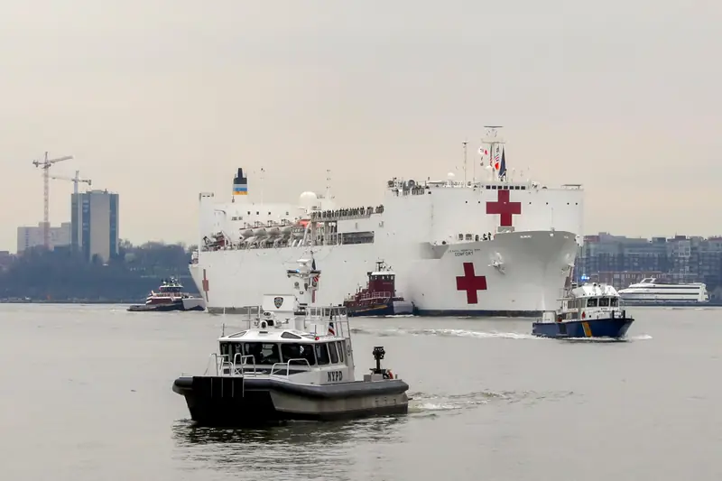 USNS Comfort 