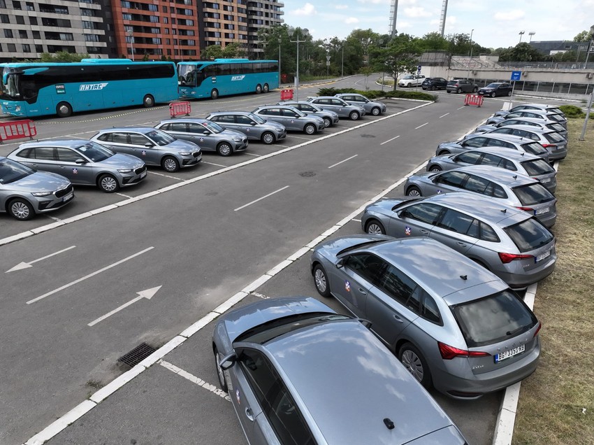Vozila su registrovana i spremna za vožnju