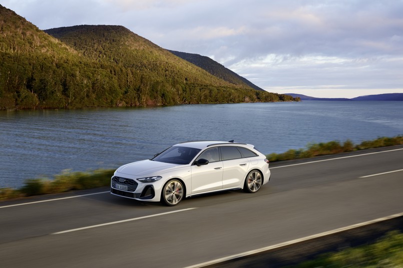 Audi A5 e-hybrid quattro