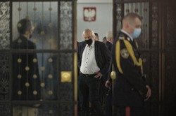 "Emigranci" i "utopijna ekologia". Terlecki ostrzega przed "gospodarczą i ideologiczną dominacją Niemiec"