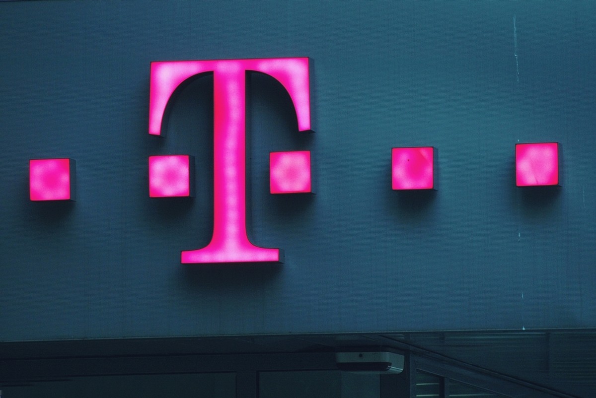 Nowy szef operatora należącego do grupy Deutsche Telekom pracuje w branży od 1987 r. Wtedy trafił do Telekom Austria Group. Ostatnio kierował bułgarską filią tej grupy – Mobiltel EAD.