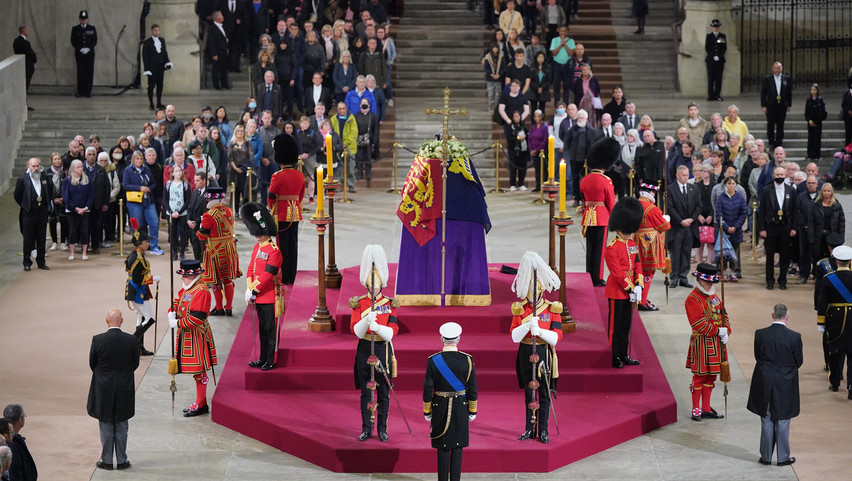 Ma lesz II. Erzsébet királynő temetése: mutatjuk a pontos menetrendet