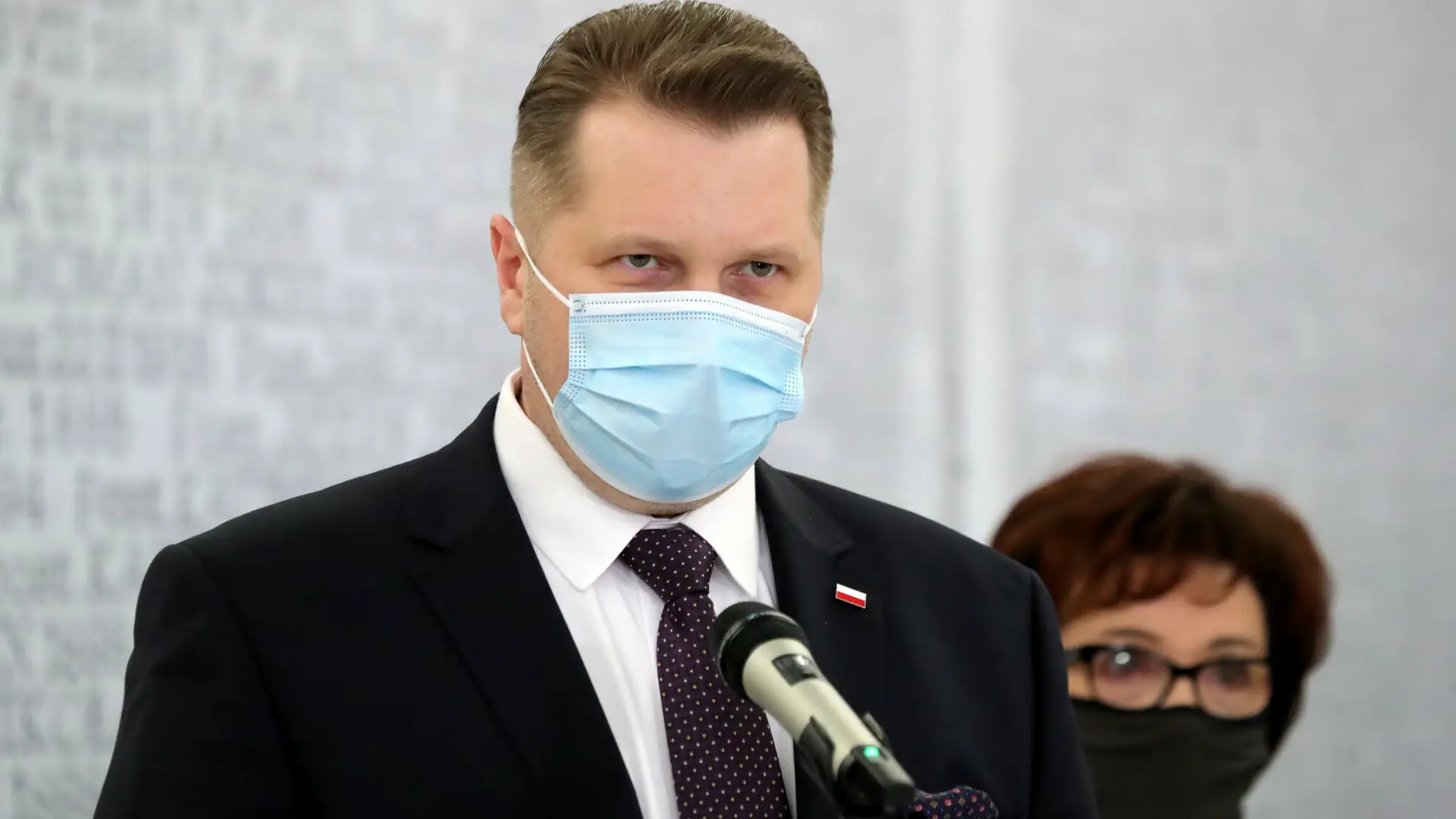 Minister Czarnek zapowiedział walkę z otyłością u dzieci. Zacznie od dziewczynek