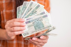 25 września mija ważny termin płatności. Za karę grozi zajęcie emerytury lub pensji