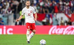 Krychowiak składa zawiadomienie do prokuratury. W tle lekarz kadry i ich wspólny biznes