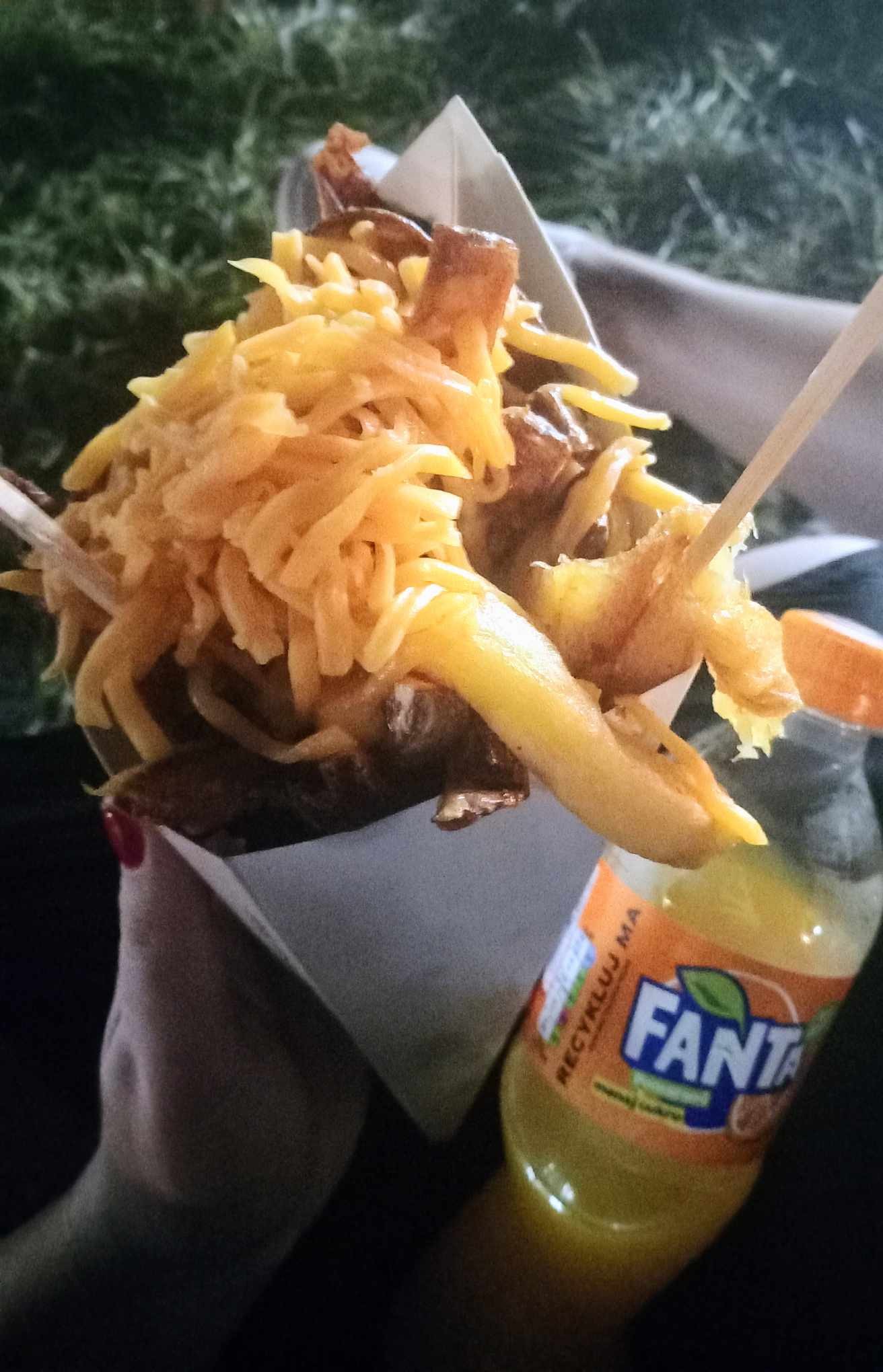 Peťa poslala ukážku cien na festivale.