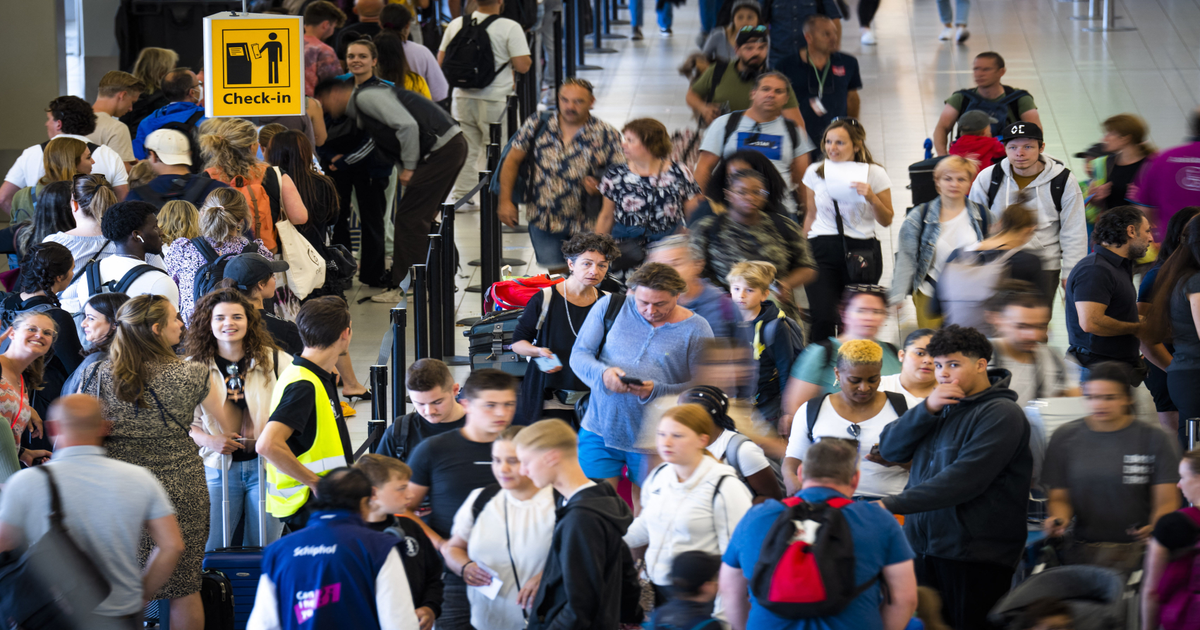 200 Schiphol-beveiligers slaan alarm over personeelstekort en veiligheid