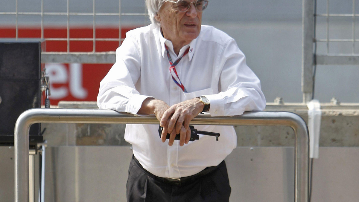 Bernie Ecclestone zapowiedział, że przyszłoroczny kalendarz mistrzostw świata Formuły 1 będzie liczył 20 wyścigów. W miejsce Grand Prix Europy, rozgrywanej od 2008 roku na torze w Walencji, kierowcy mają rywalizować w ulicznych zawodach na trasie w New Jersey.