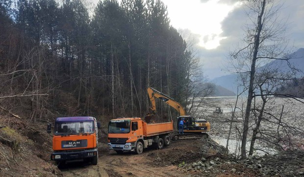 Jutros počela velika akcija čišćenja Potpećkog jezera