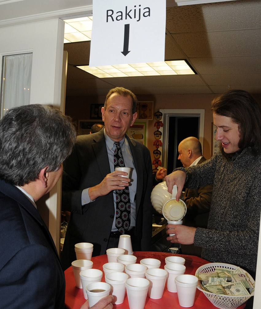 srbi cikago bozic rakija