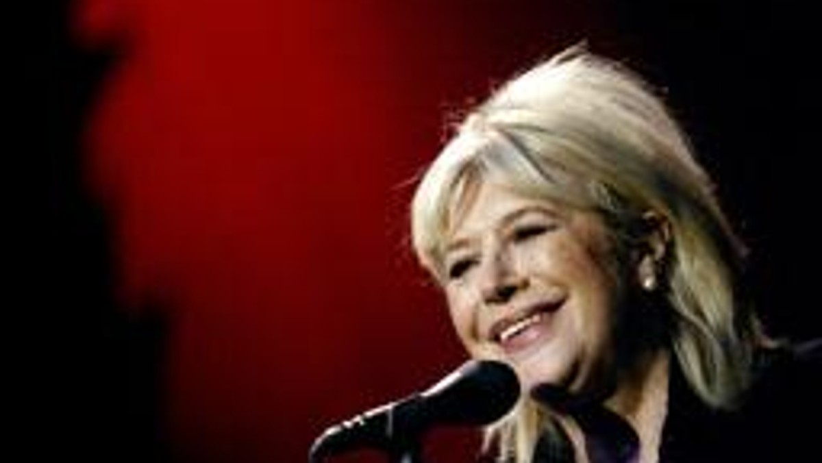 Barwne i bogate życie Marianne Faithfull zdaje się być idealnym materiałem na film. Wokalistka nie życzy jednak sobie, aby nakręcono jej biografię.