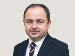 Szymański: Brak ratyfikacji decyzji o zasobach własnych oznacza zaburzenie działania całego budżetu UE [WYWIAD]