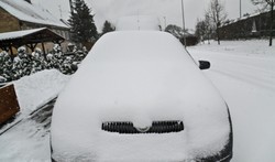 Intensywne opady śniegu i mróz nawet do -15 st. C. To może być trudna noc