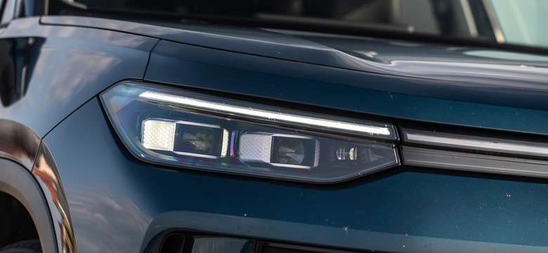 To nowy SUV dla rodziny. Silnik 2.0 TDI mało pali, a bagażnik mieści 885 l