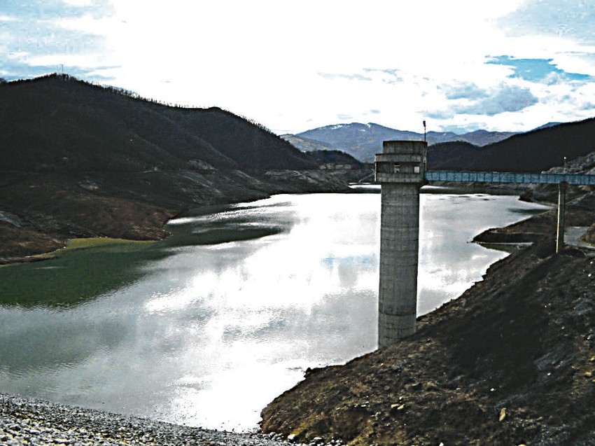 Od planiranih 35 akumulacija, otvorene su samo dve, među kojima su "Rovni" kod Valjeva