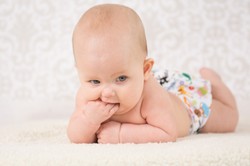 Bolesne ząbkowanie. Jak pomóc maluchowi?