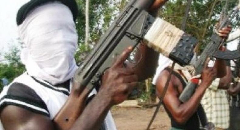 The gunmen killed the APC chieftain in the presence of his family