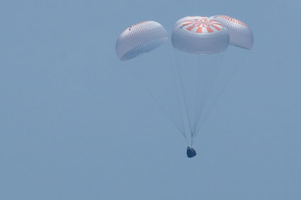 Astronauci z Dragona wrócili na Ziemię