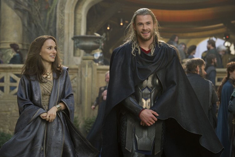 Natalie Portman, Chris Hemsworth