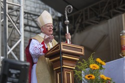 Abp Jędraszewski uderza w rządzących: Chodzi im o ateizację narodu polskiego