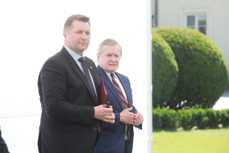 Minister edukacji i nauki Przemysław Czarnek oraz minister kultury i dziedzictwa narodowego Piotr Gliński