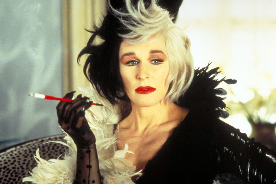 Glenn Close jako Cruella De Mon w filmie "101 dalmatyńczyków" (1996)