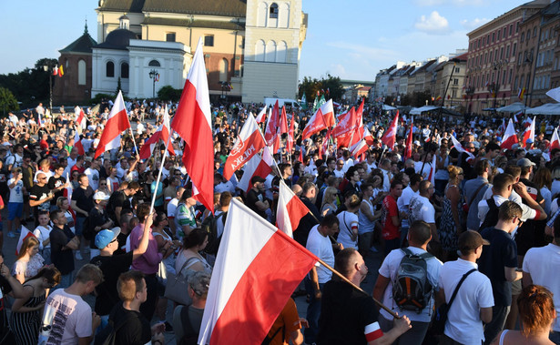 KGP o rozwiązaniu marszu narodowców: To była decyzja prezydent Warszawy. Nie zgadzamy się z uwikłaniem nas w nią