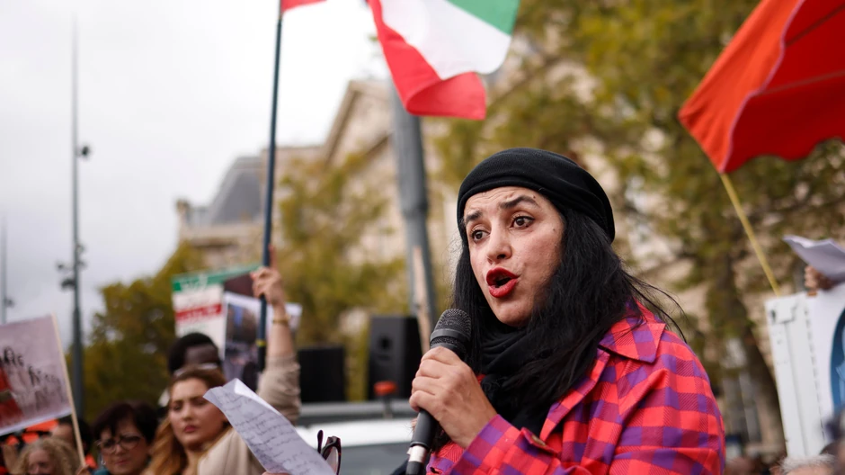 Satrapi na protestu za prava žena u Iranu. Pariz, oktobar 2022. godine | Foto: EPA