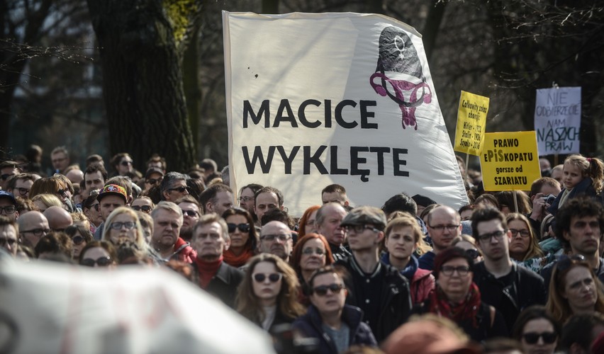 Manifestacja przeciwko ustawie antyaborcyjnej