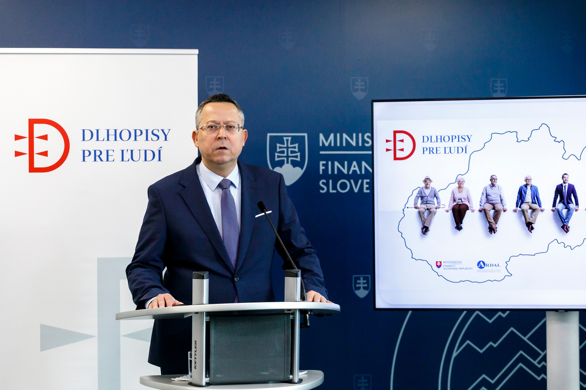 Minister financií SR Ladislav Kamenický.