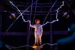 Niesamowity wyczyn magika. Oto człowiek - błyskawica