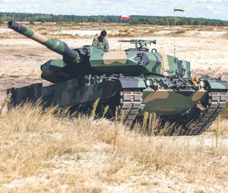 Polskie czołgi trafiły na Ukrainę w rocznicę rosyjskiej inwazji