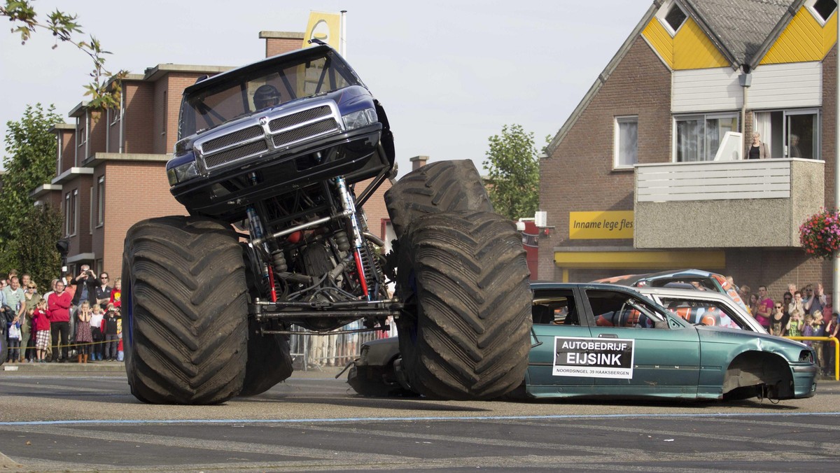 Monster truck