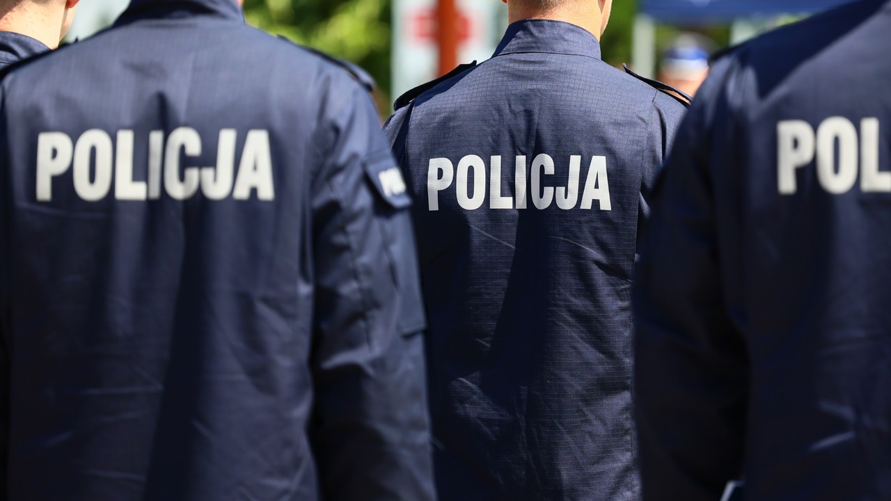 Zakrapiana impreza w ośrodku szkoleniowym policji. Pijany kursant miał uderzyć ratownika