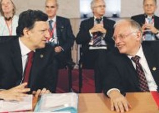 Bruksela obawia się ogromnych deficytów w strefie euro