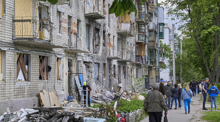 Példaértékűnek tekinti az ukrán környezetvédő a lerombolt városok környezetbarát újjáépítését / Illusztráció / Fotó: MTI/EPA/Szergej Kozlov