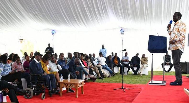 Raila Odinga addressing Azimio la Umoja elected leaders at Stoni Athi on 16 September 2022