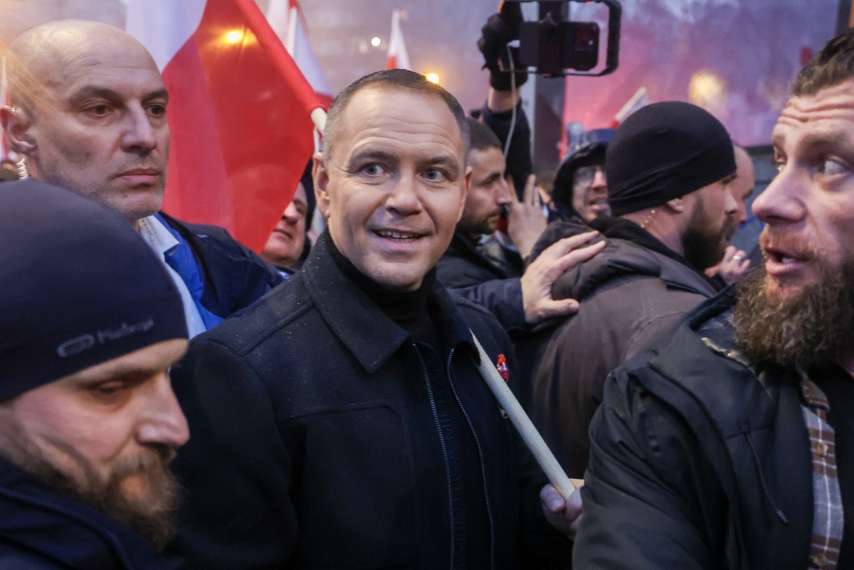 Więcej uprawnień dla Karola Nawrockiego? Polacy zabrali głos [SONDAŻ]