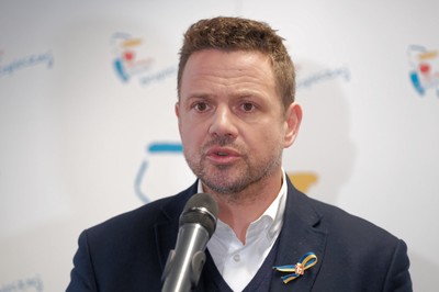 Trzaskowski: Warszawa stanie na wysokości zadania. Będziemy pomagali tak, jak będziemy mogli