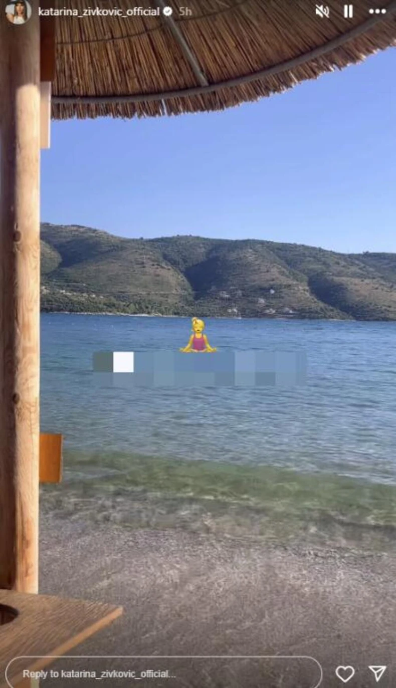Katarina Živković uživa na moru