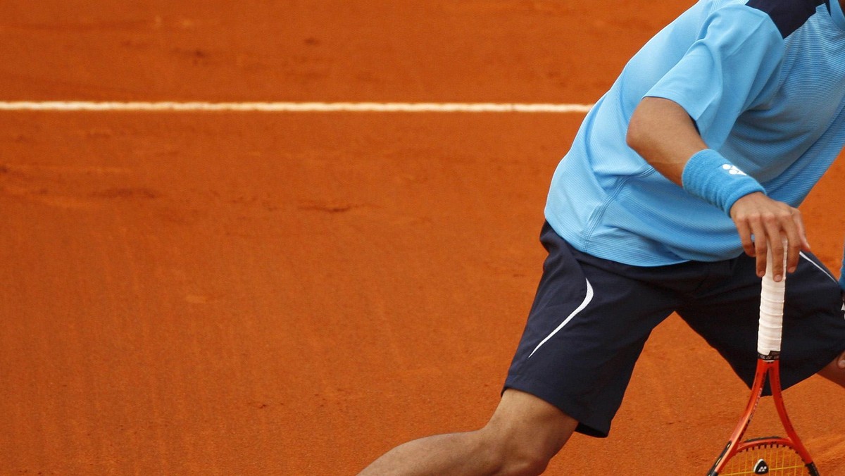 Portugalczyk Frederico Gil, rozstawiony z nr 2, awansował do ćwierćfinału challengera ATP Poznań Porsche Open (pula nagród 85 tys. euro), rozgrywanego na kortach poznańskiej Olimpii.