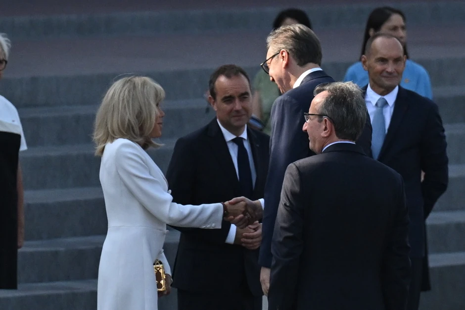Aleksandar Vučić na paradi u Francuskoj