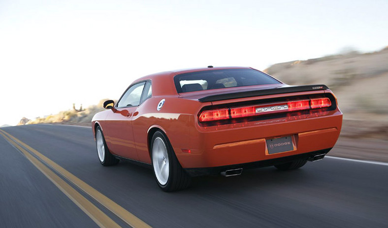 Chicago 2008: Dodge Challenger SRT8 w akcji (video)